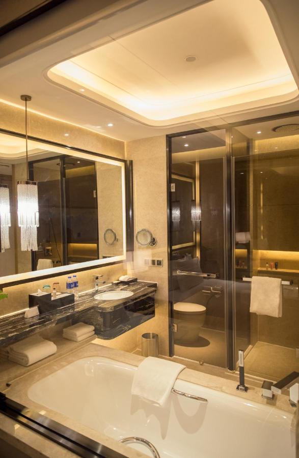 فندق Wanda Realm لونغيان المظهر الخارجي الصورة