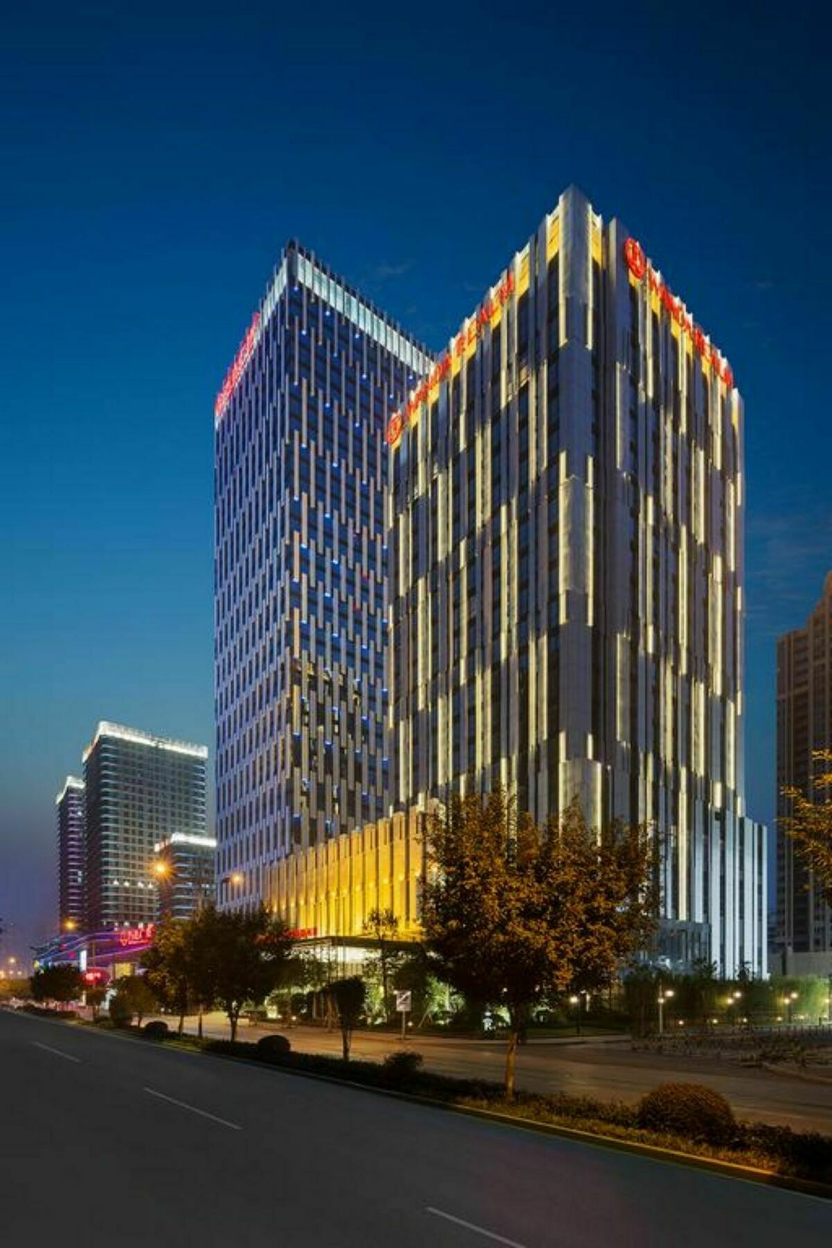 فندق Wanda Realm لونغيان المظهر الخارجي الصورة